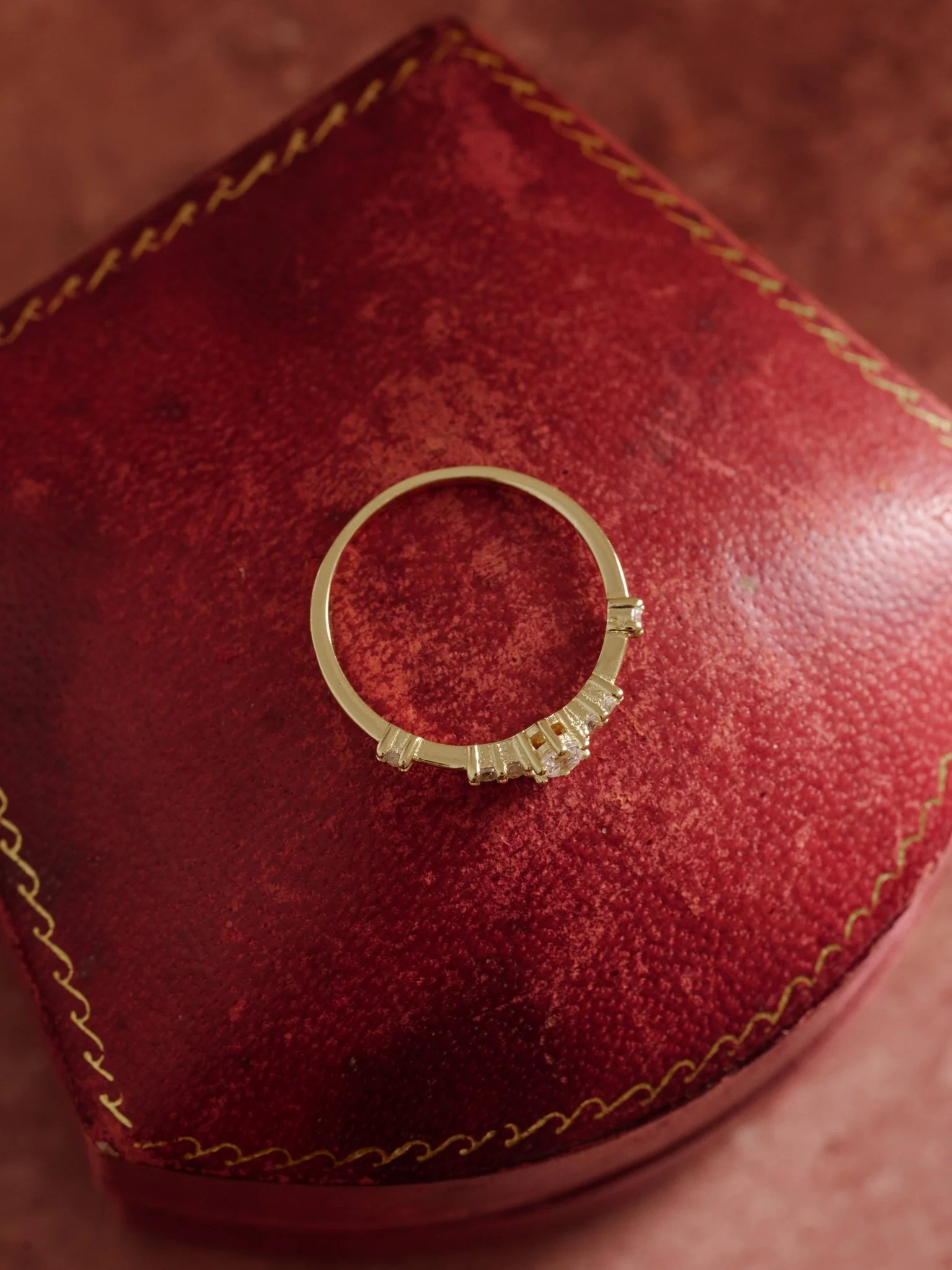 14K Solid Gold Stella Spark Diamond Band - Image 4