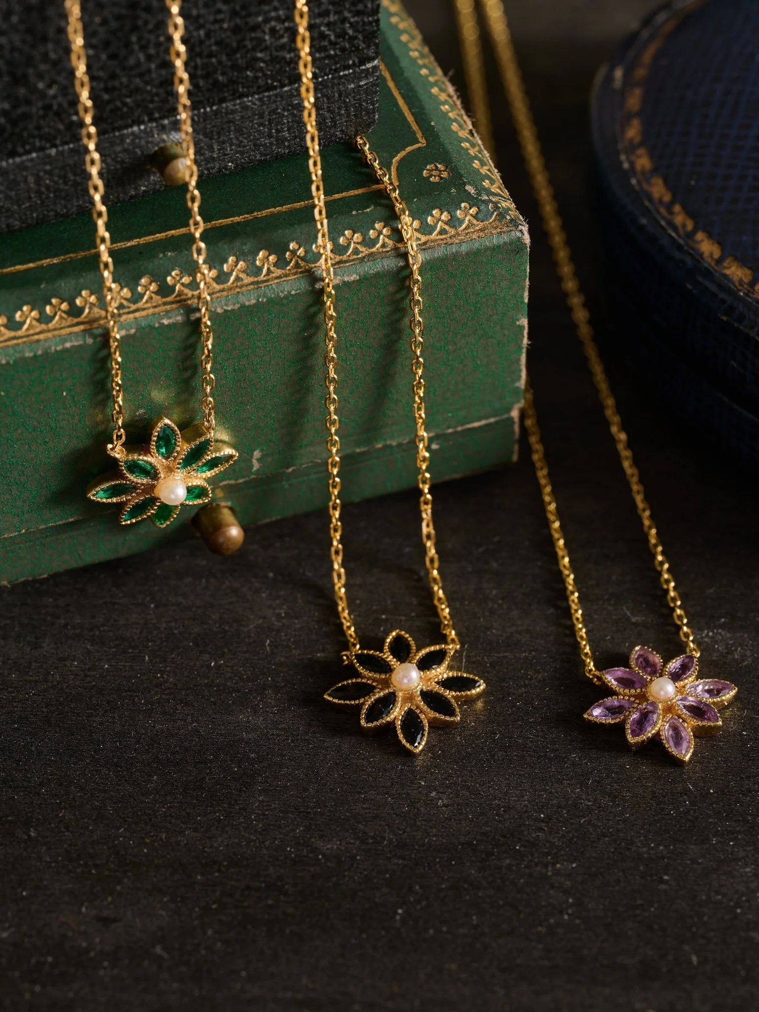 Cámellia Black Onyx Pearl Necklace - Image 12