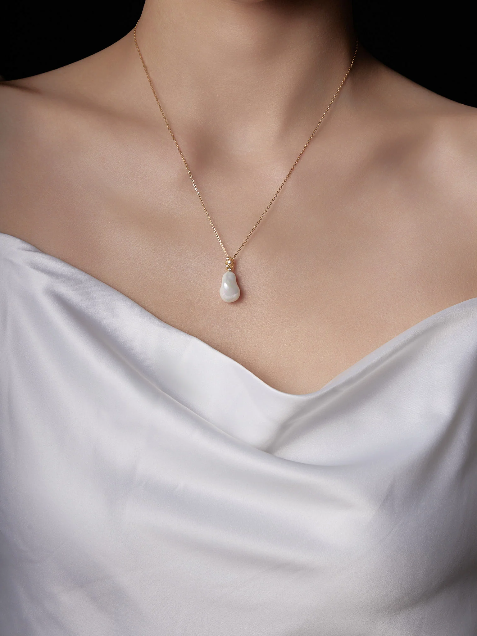 Alyssa Barquoe Pearl Necklace - Image 7