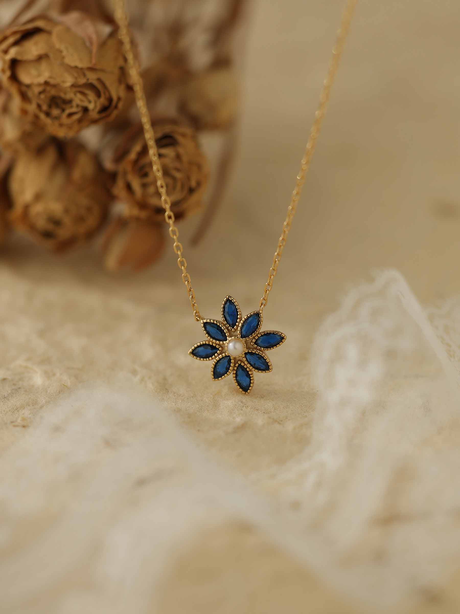 Cámellia Sapphire Pearl Necklace - Image 14