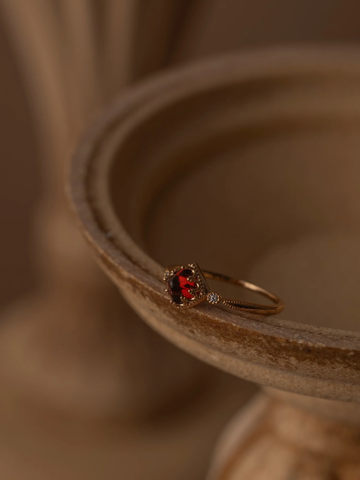 14K Solid Gold Carena Garnet Ring - Image 8