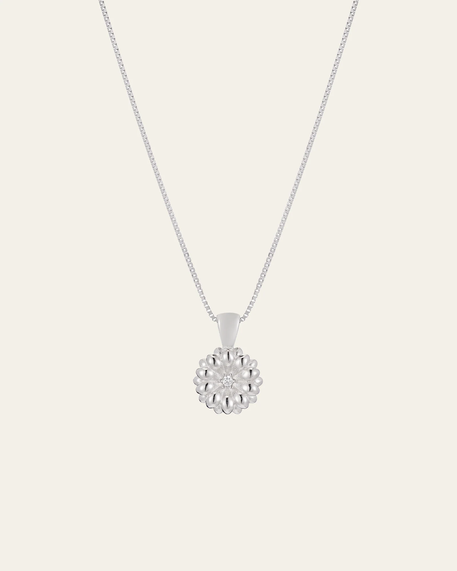 Elsa Daisy Diamond Necklace - Image 5