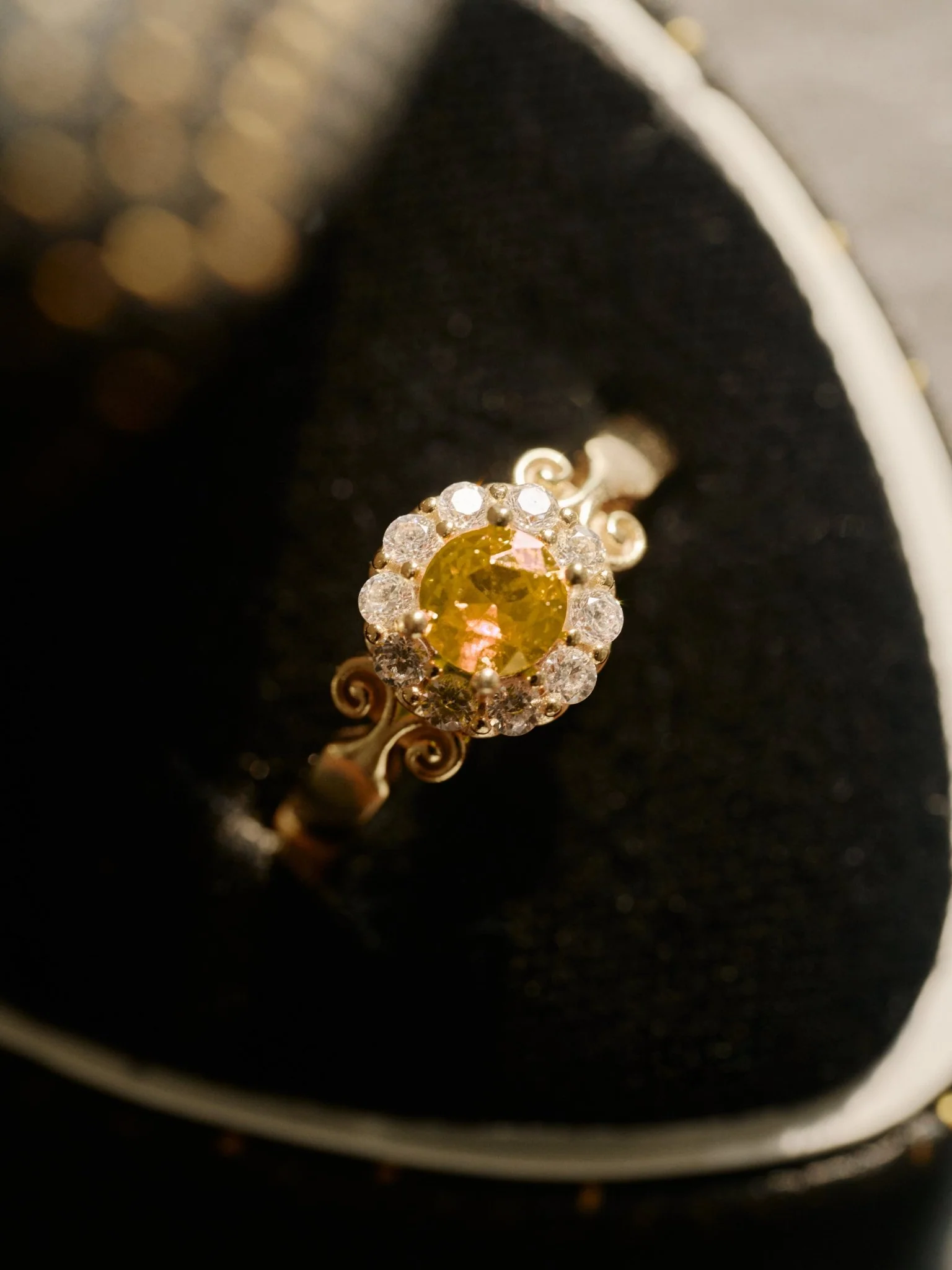 Elara Citrine Ring - Image 6