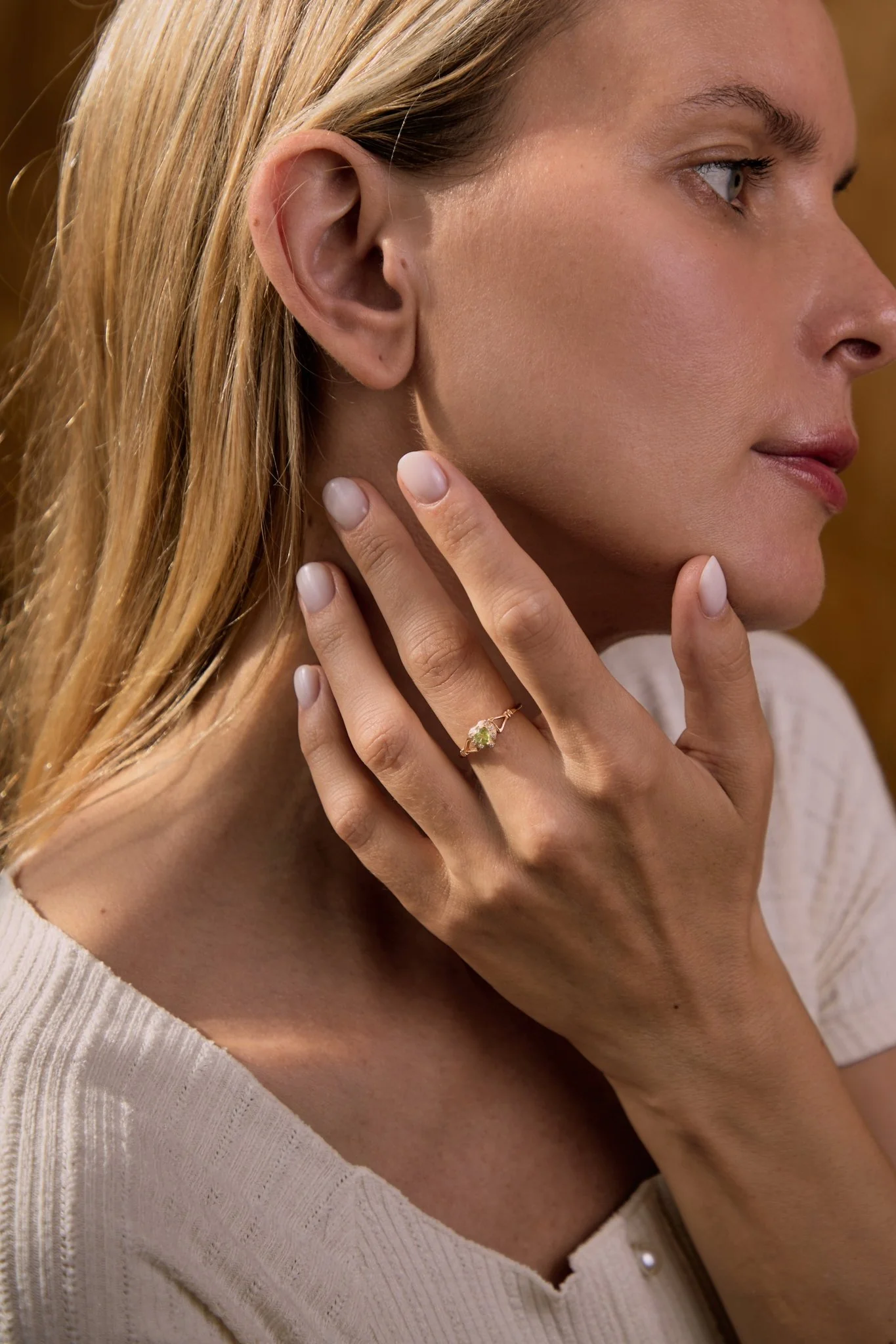 Elowen Peridot Ring - Image 4