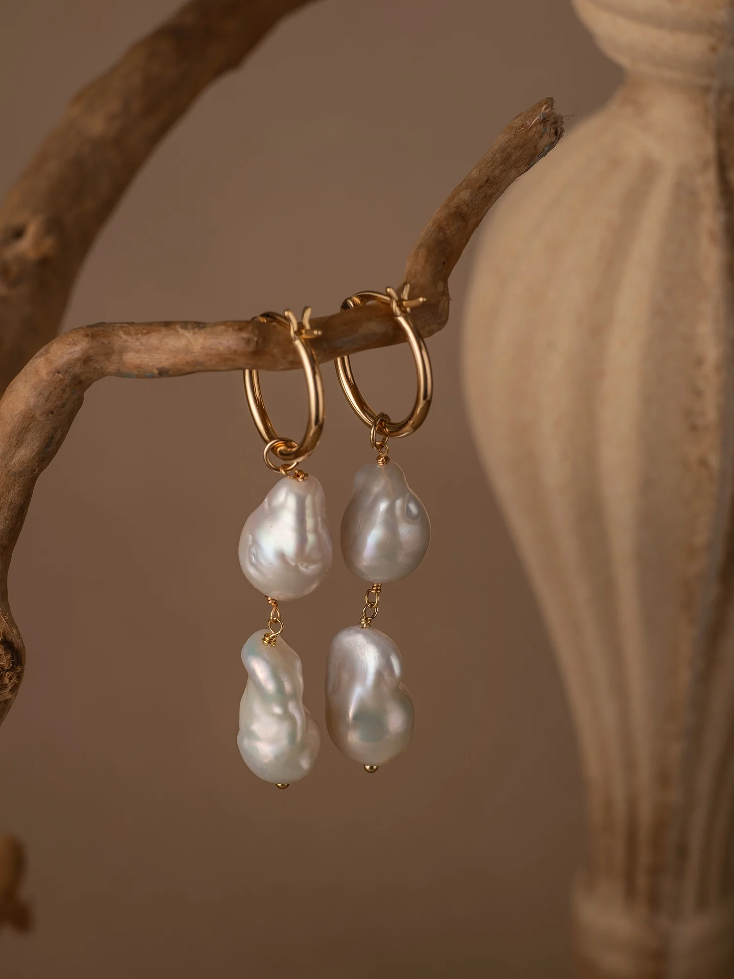 Elysia Pearl Earrings - Image 16
