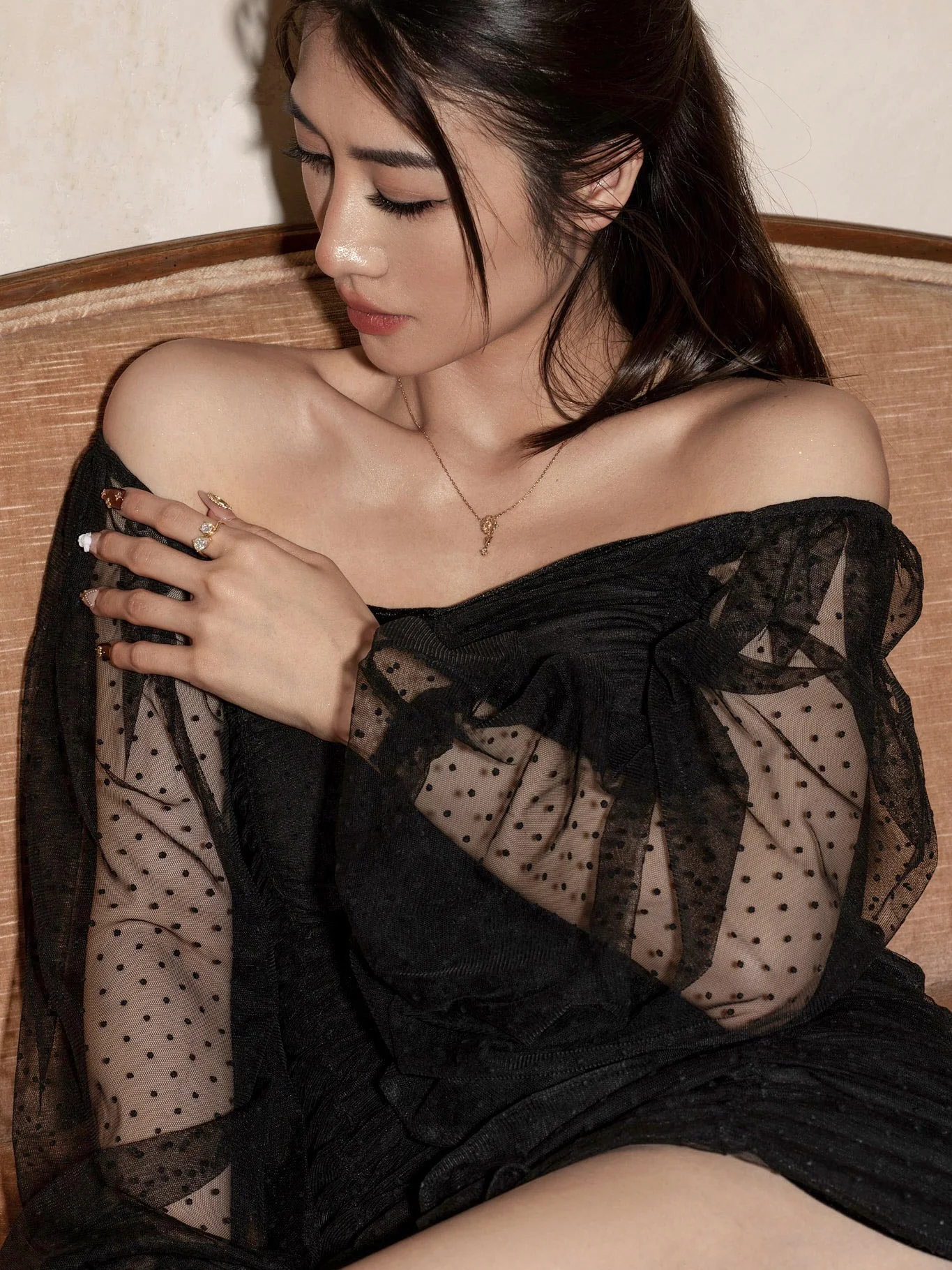 Evermine Moissanite Band - Image 7