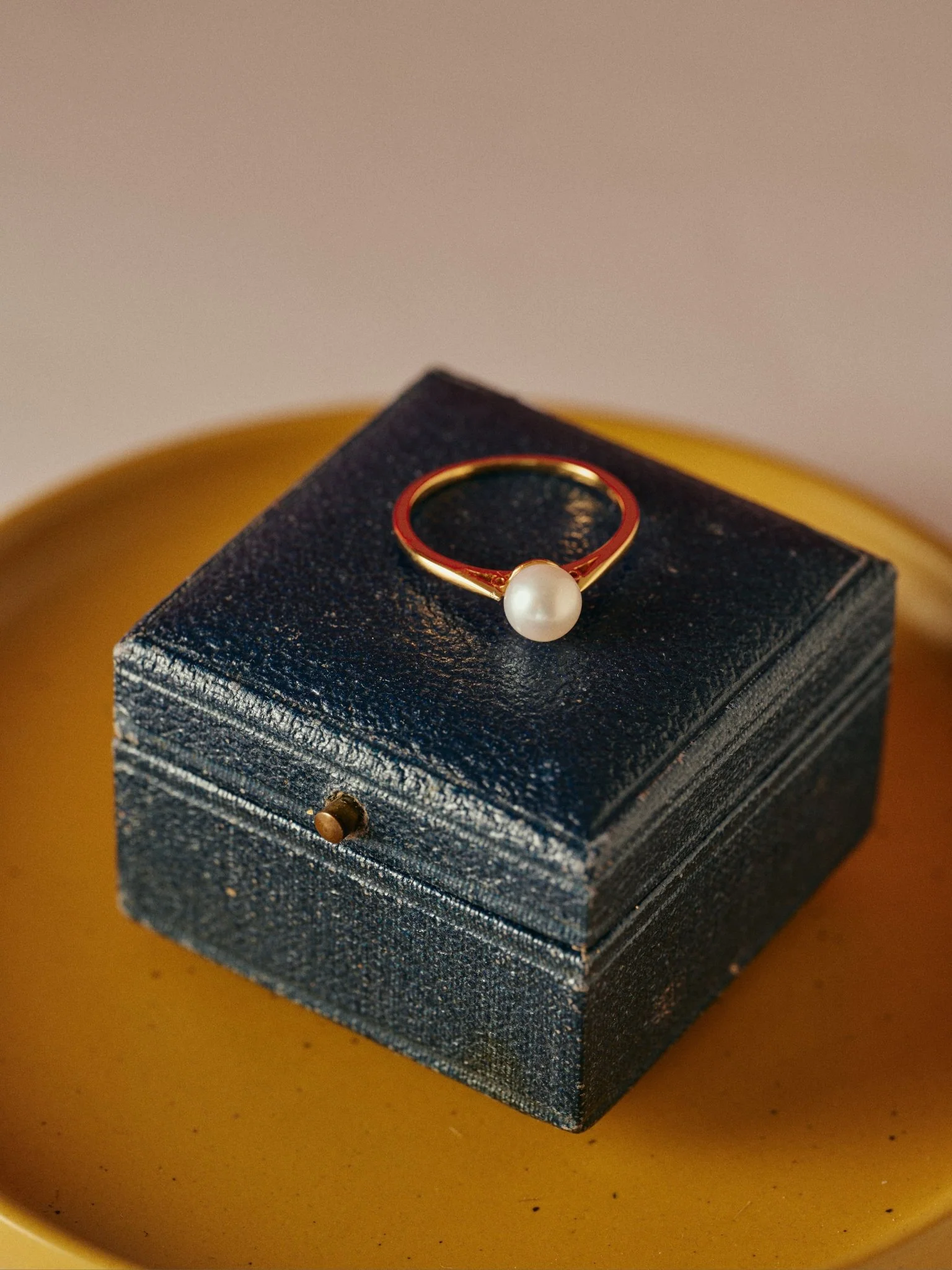 Lune Pearl Ring - Image 12