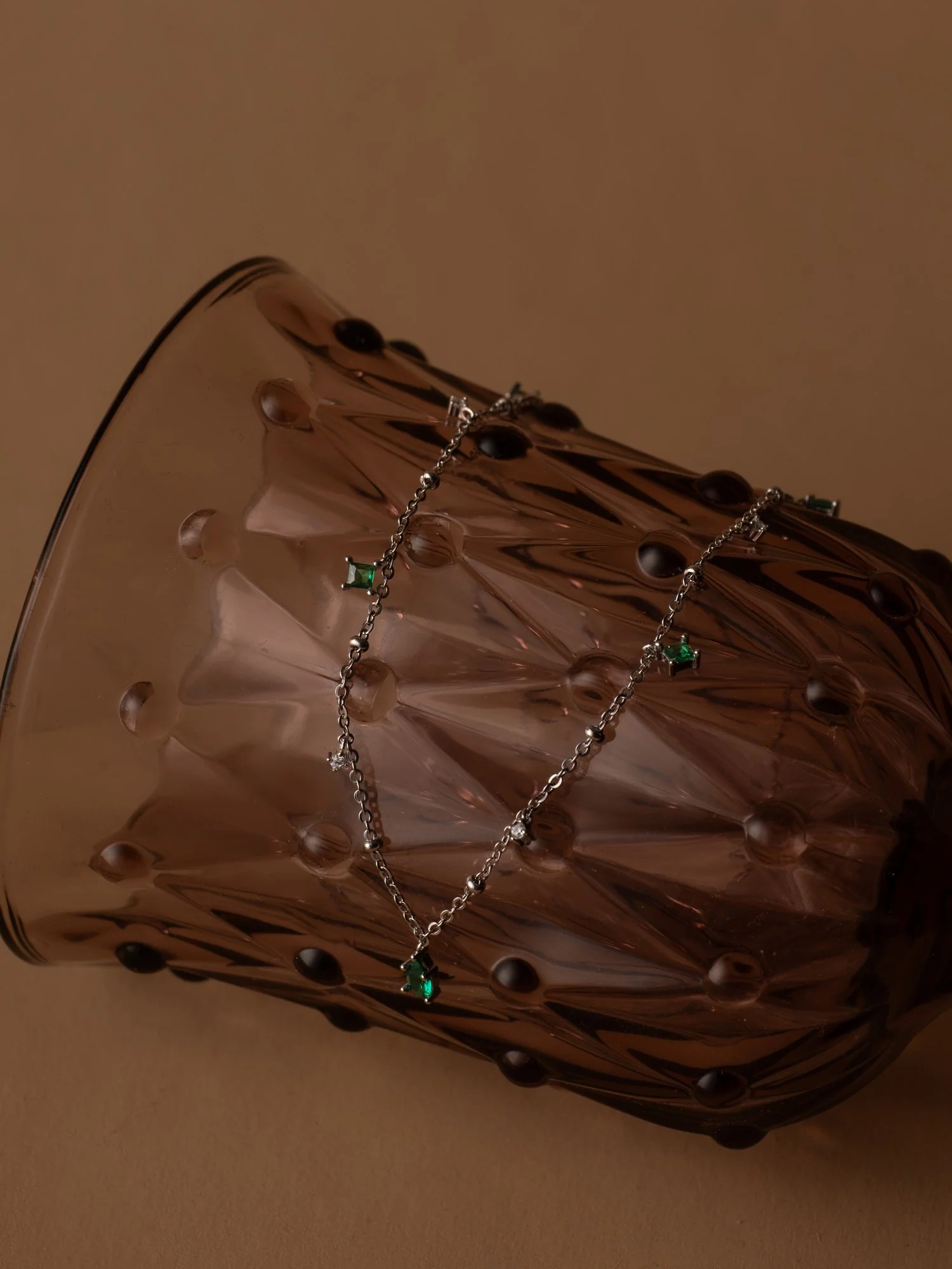 Moren Emerald Diamond Necklace - Image 7