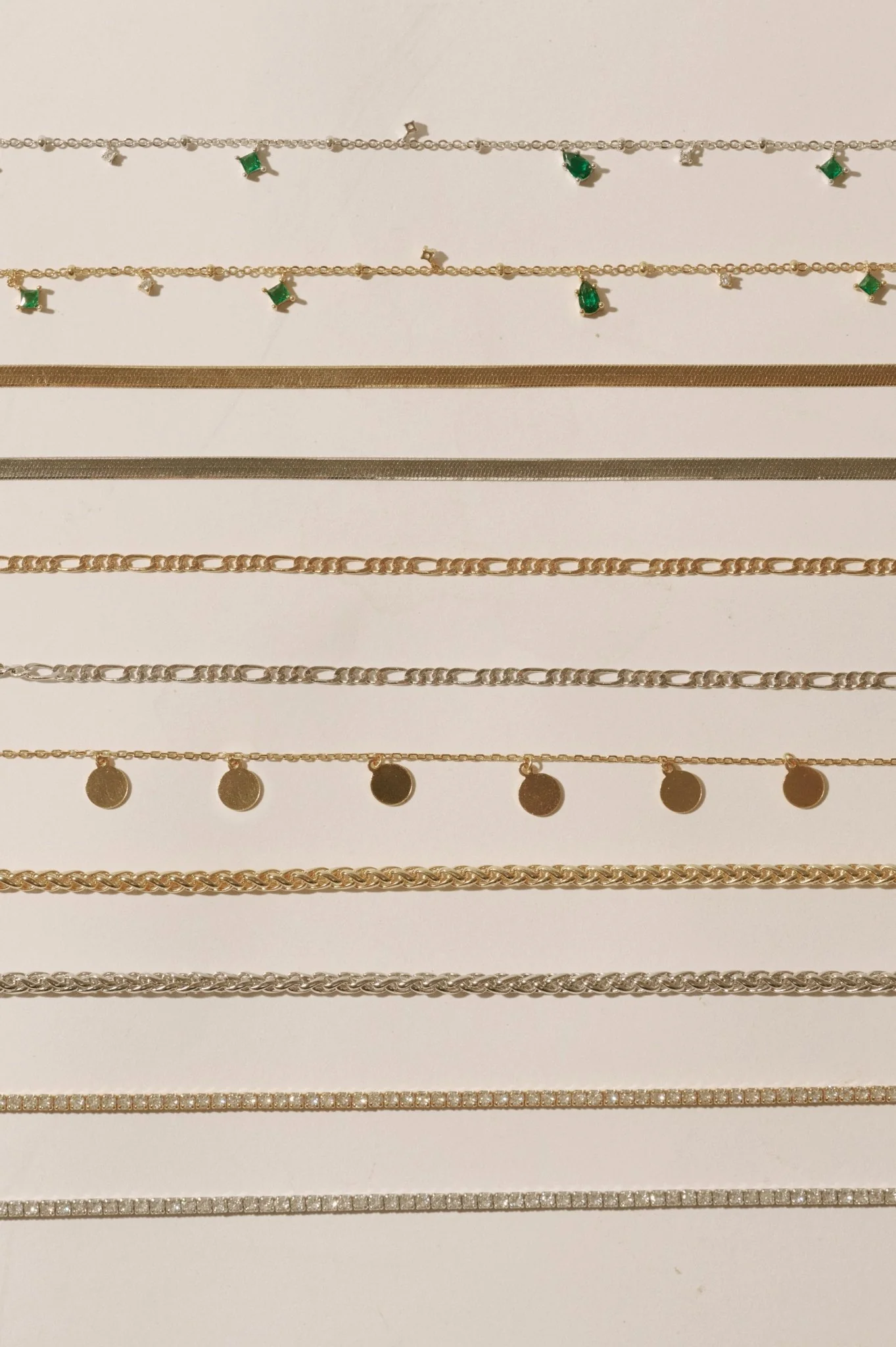 Moren Emerald Diamond Necklace - Image 9