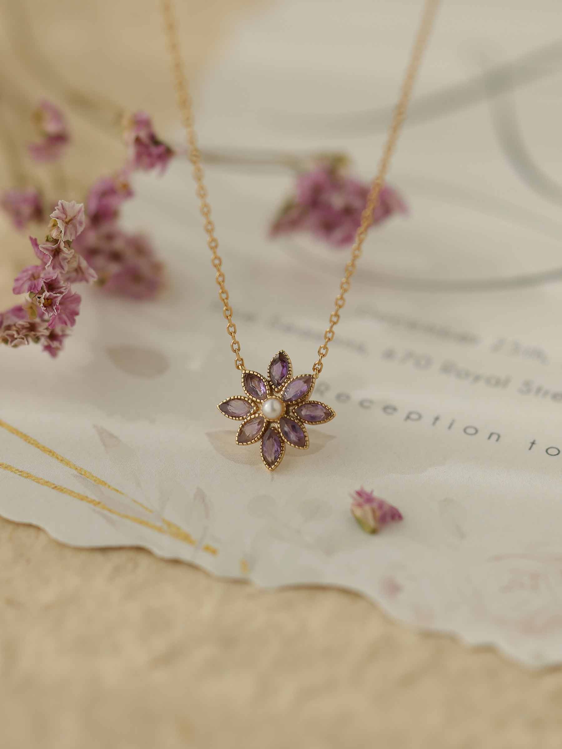 Cámellia Amethyst Pearl Necklace - Image 8