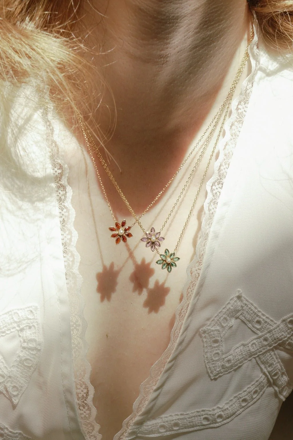 Cámellia Garnet Pearl Necklace - Image 10