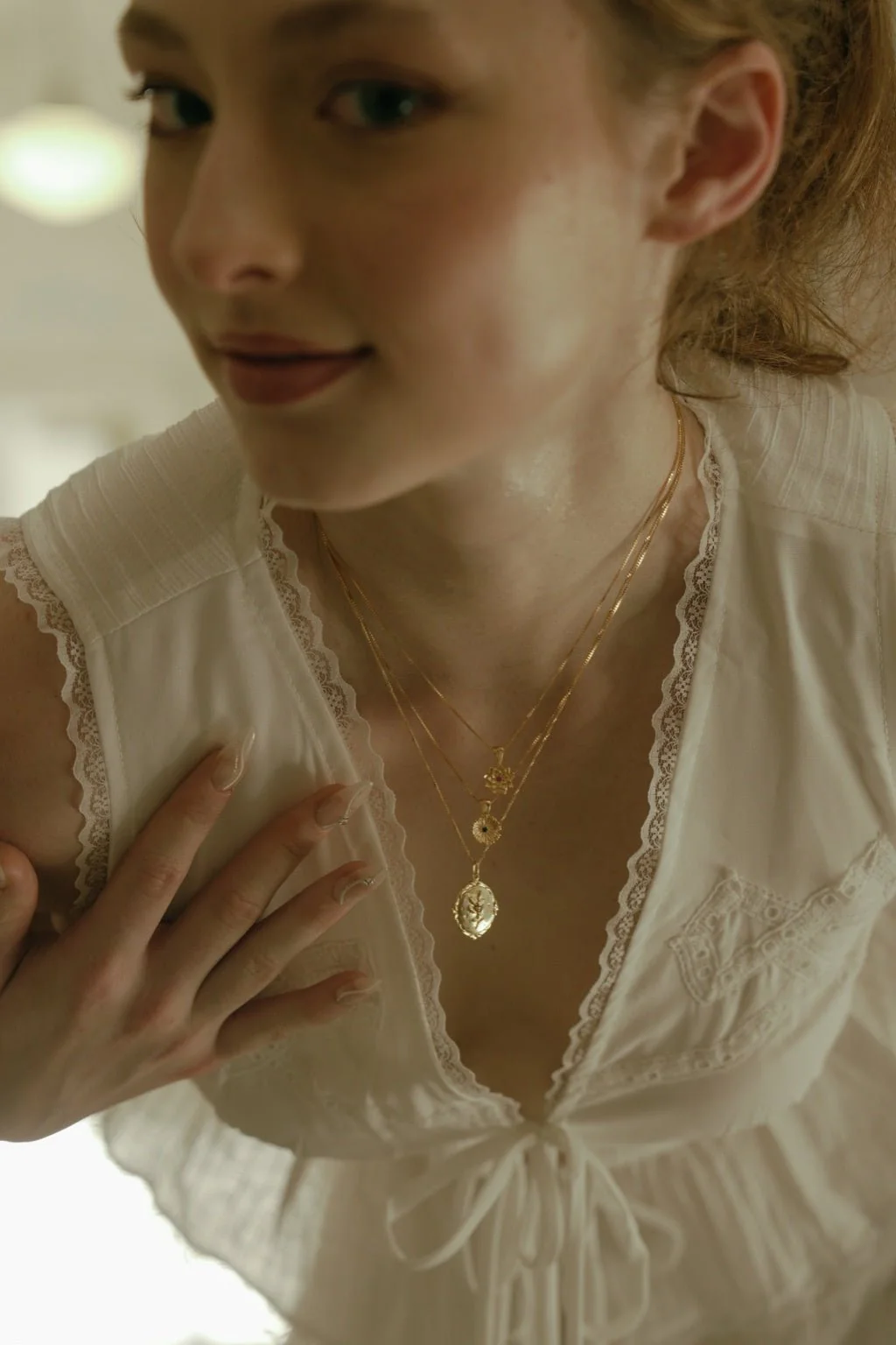 Elsa Peony Sapphire Necklace - Image 9