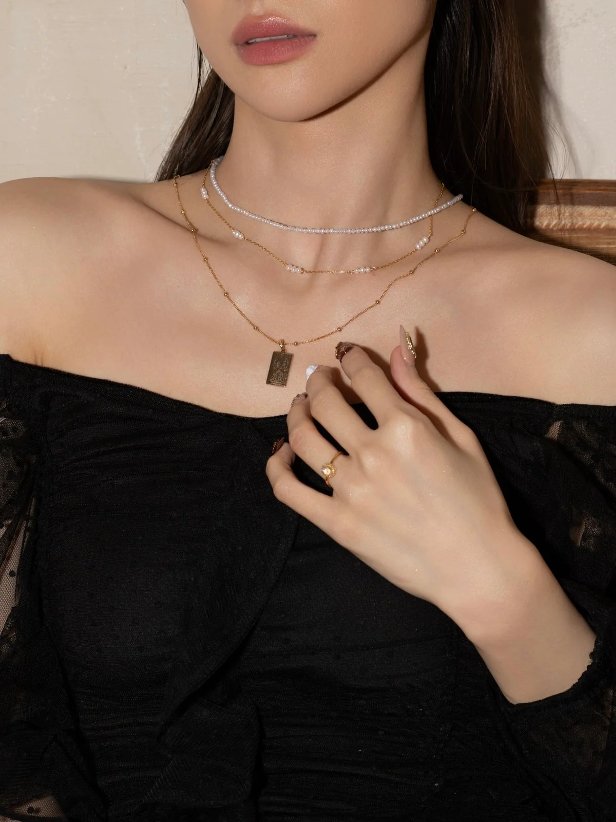 Polly Pearl Chain Necklace - Image 10