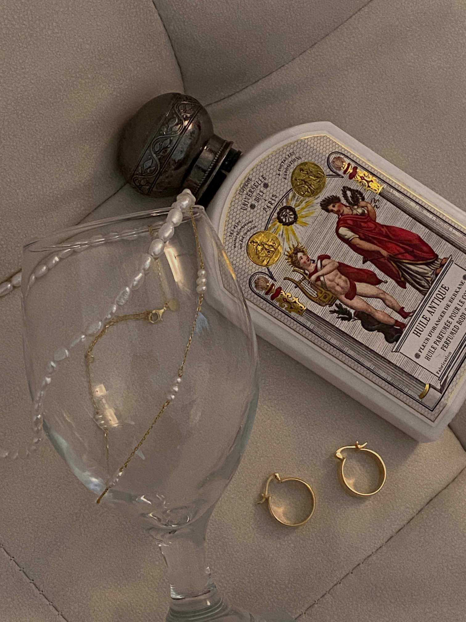 Polly Pearl Chain Necklace - Image 13