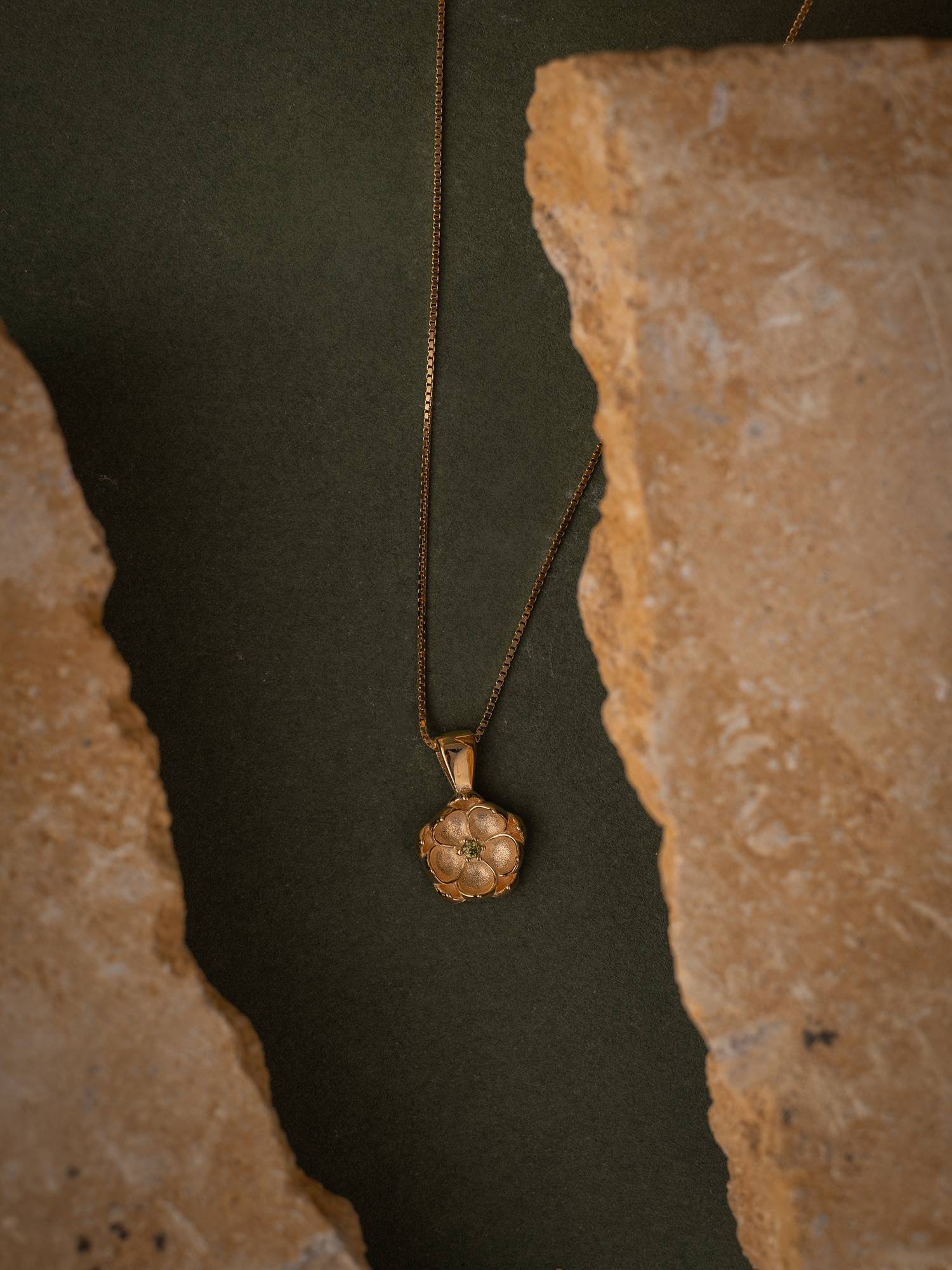 Elsa Poppy Peridot Necklace - Image 7