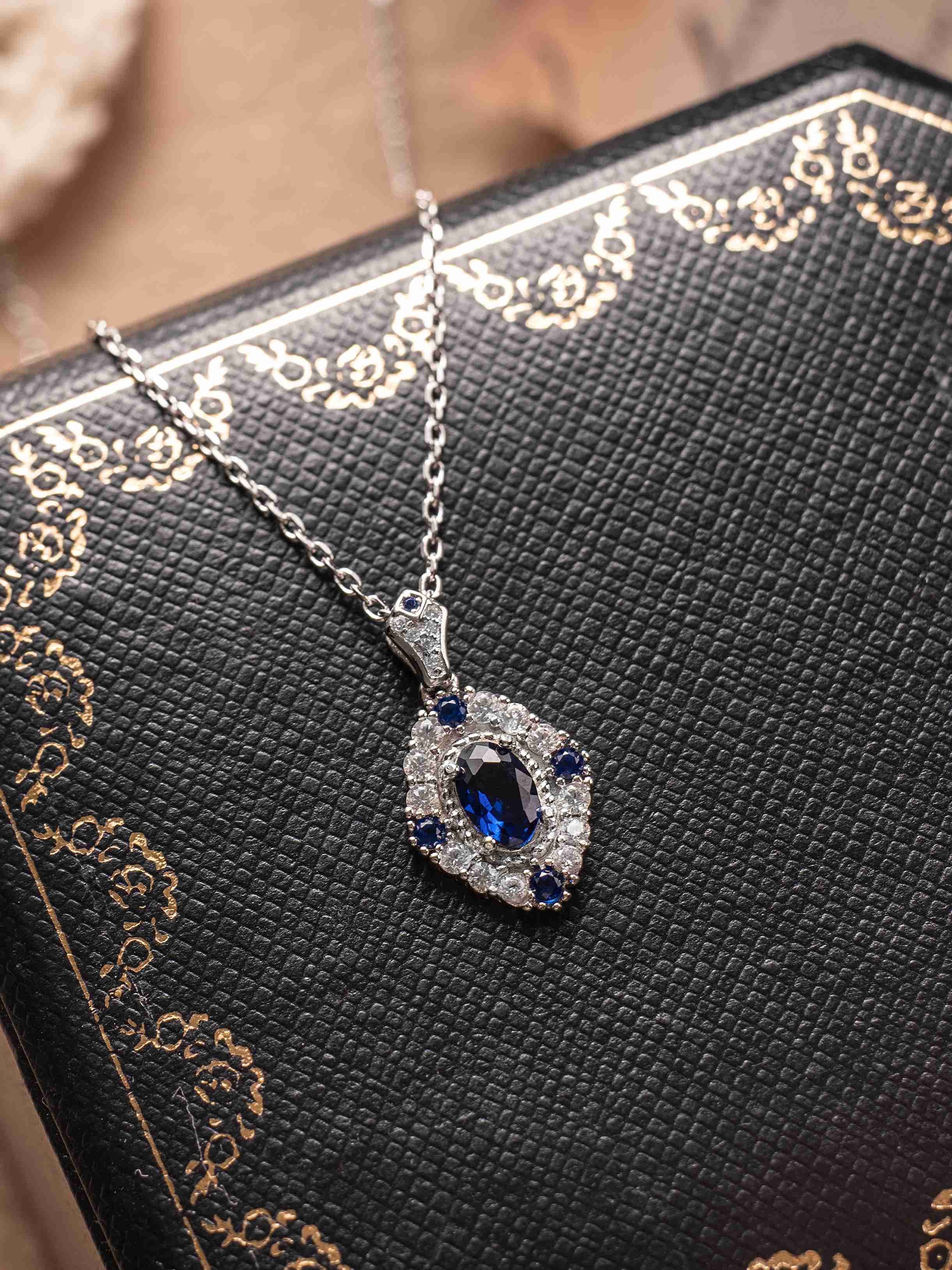 Eta Sapphire Necklace - Image 9