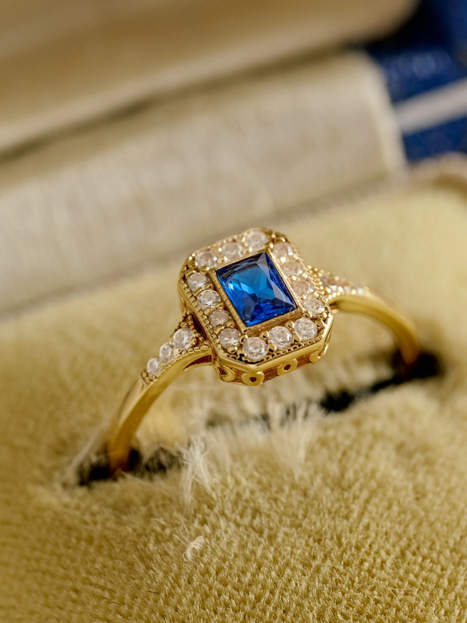 Royal Sapphire Ring - Image 5