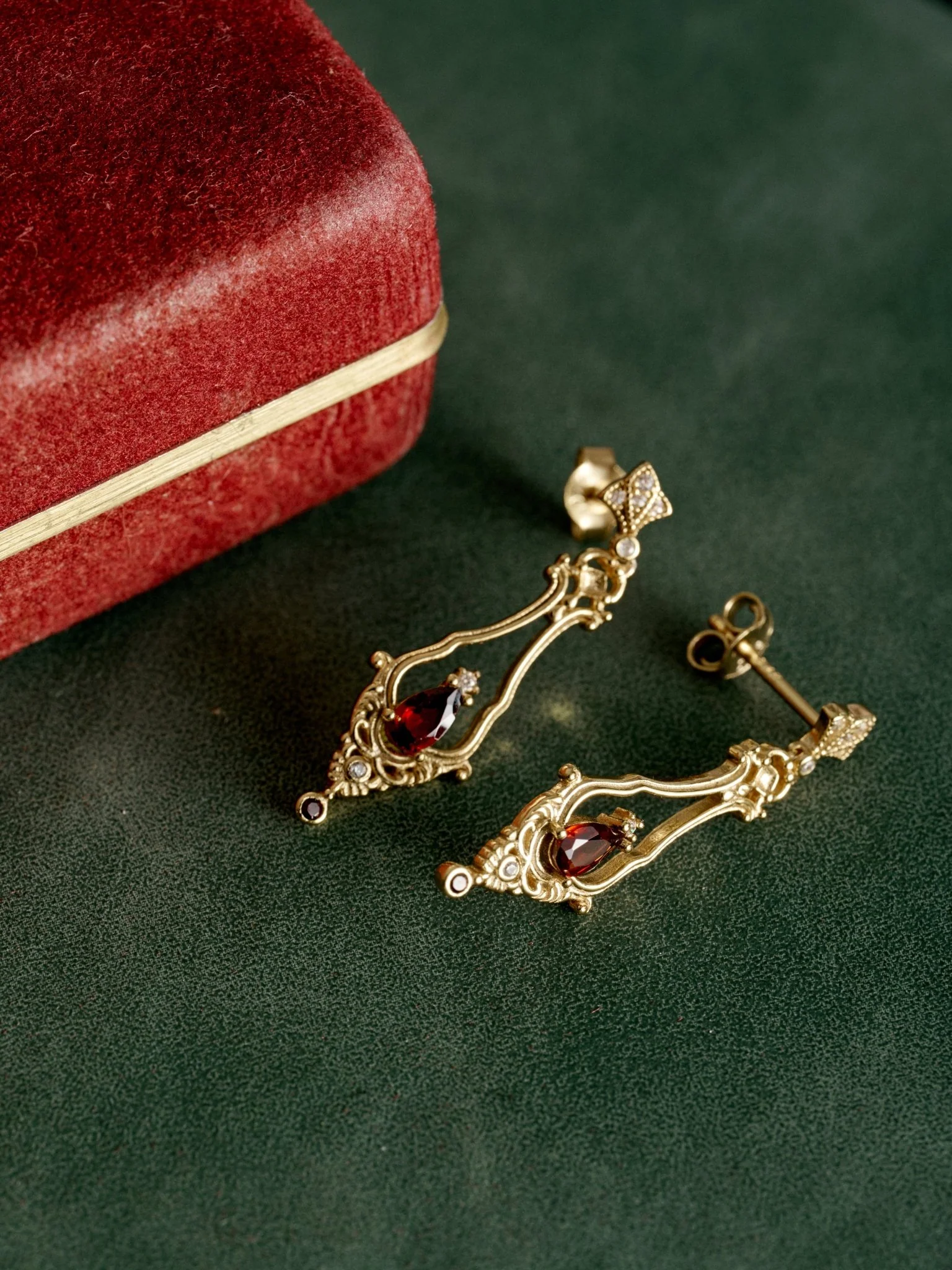 Sophina Garnet Earrings - Image 6