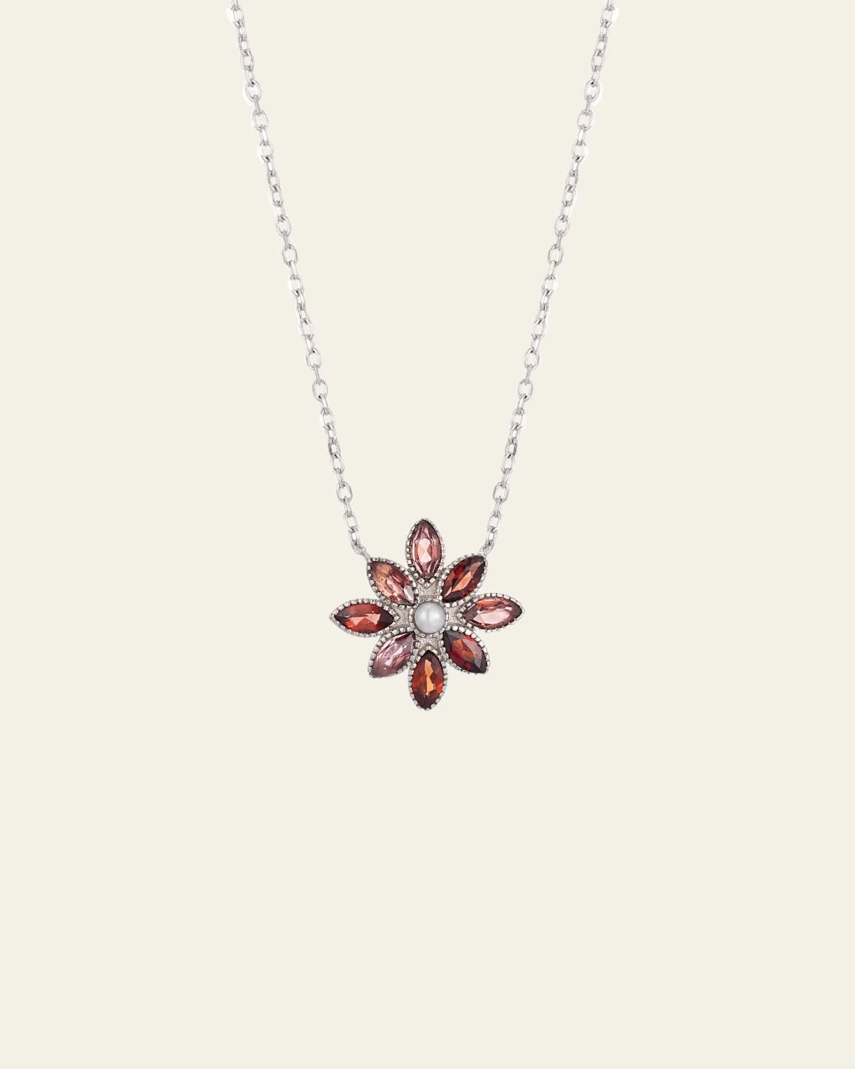 Cámellia Garnet Pearl Necklace - Image 11