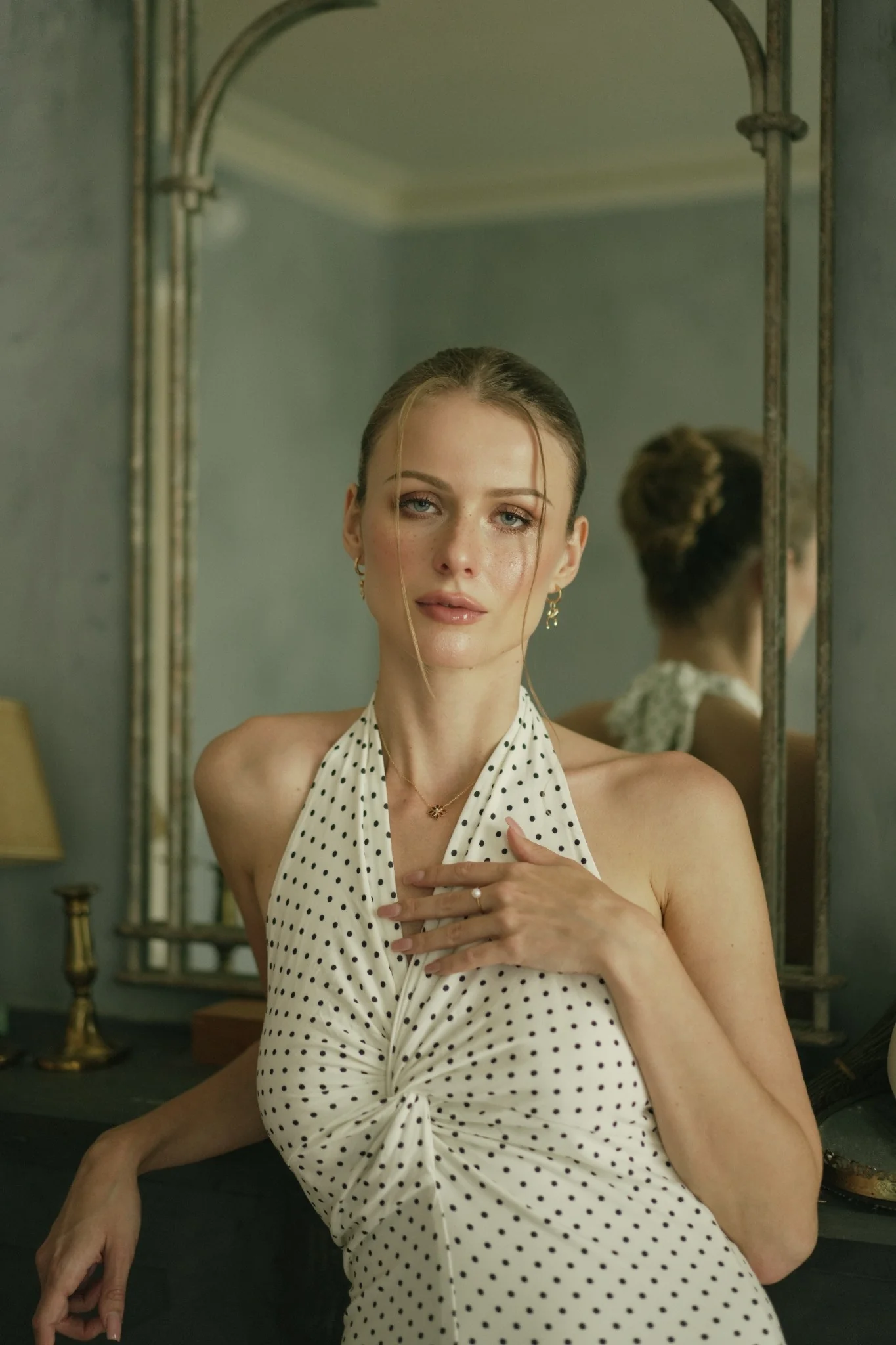 Cámellia Garnet Pearl Necklace - Image 3