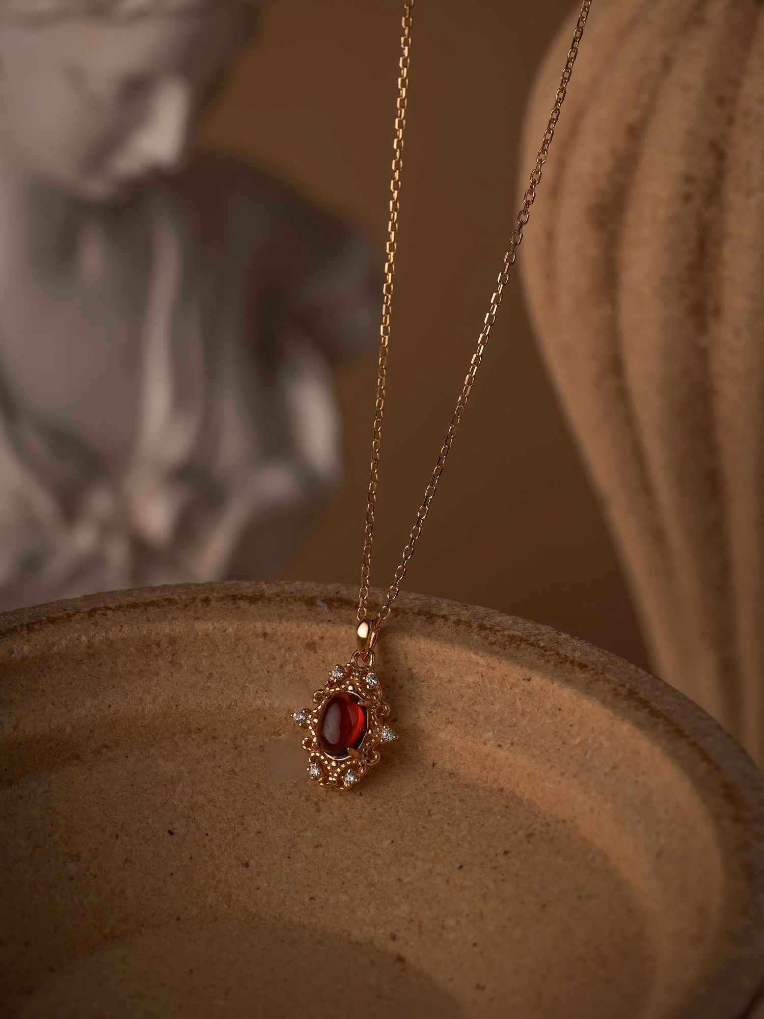 Vivien Garnet Jewelry Set - Image 15